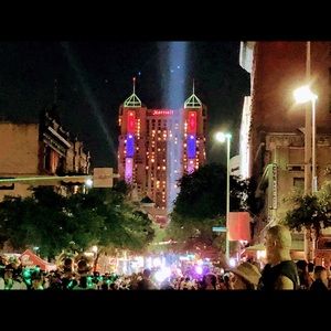 Meet your Posher, Avery